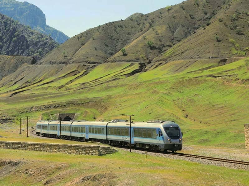 طبیعت‌گردی در لرستان