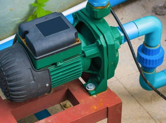 چگونه می‌توانم بهترین پمپ آبنما خانگی را به صورت اینترنتی خریداری کنم؟