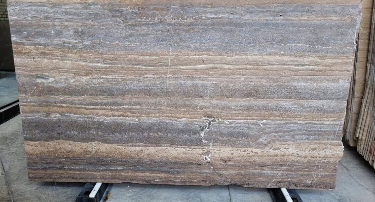 راز درخشش سنگ سیلور در معماری مدرن ایران | بررسی انواع تراورتن سیلور و عوامل مؤثر بر قیمت