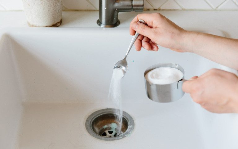 بوی فاضلاب خانه