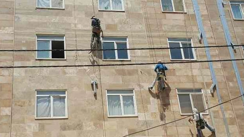 اجرای پیچ و رولپلاک