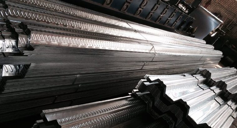 چرا قیمت ورق عرشه فولادی نوسان دارد؟ بررسی عوامل بازار