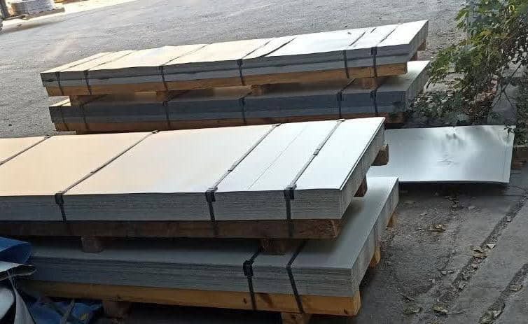 نمونه شیتهای فلزی برش خورده