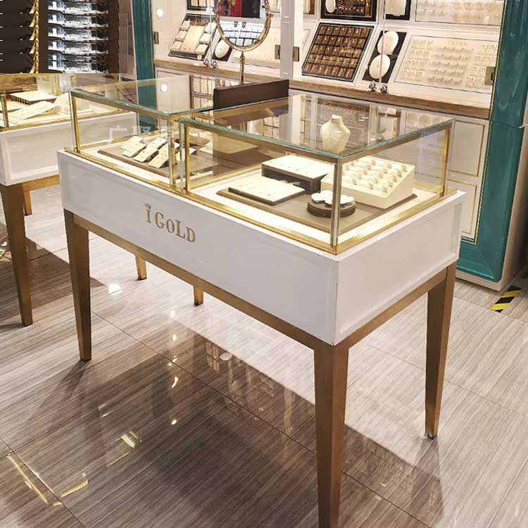 ویترین طلافروشی